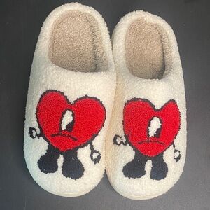 Cozy Heart Design Slippers Size 8 women